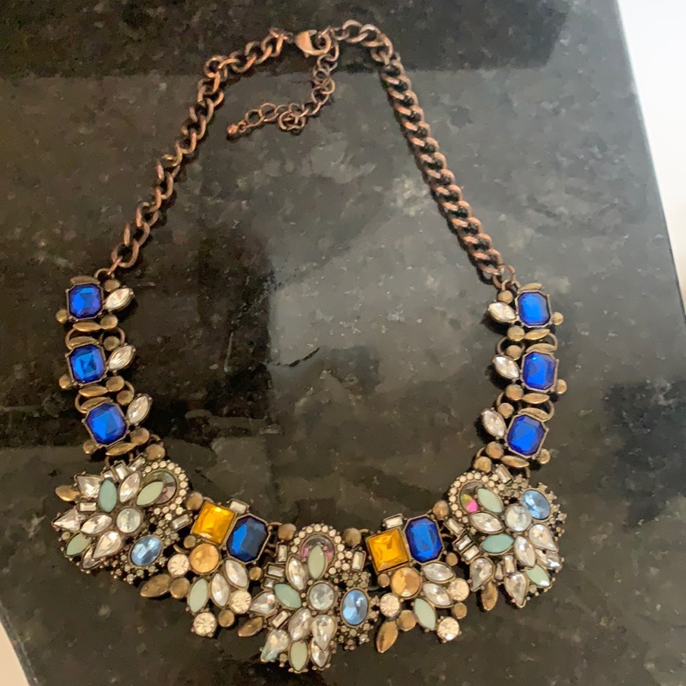 Statement necklace